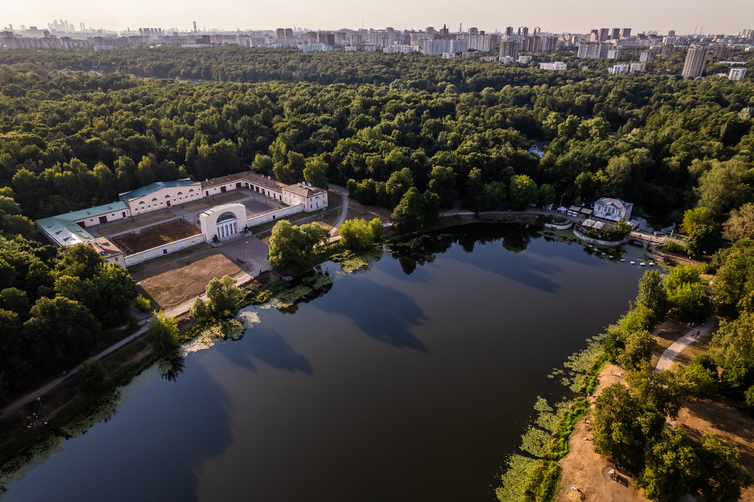 Природно-исторический парк "Кузьминки-Люблино"